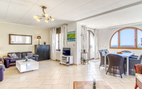 Schöne: Flooring, Interieur Ontwerp, Verdieping, Meubilair, Plafond, Verlichting, Houten Vloer, Kamer, Bankstel, Woonkamer