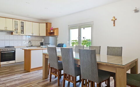 Ivana: Meubilair, Flooring, Interieur Ontwerp, Verdieping, Hout, Keuken En Eettafel, Plafond, Tafel, Stoel, Eetkamer