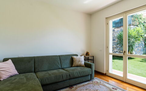 Casa Dell'Ulivo: Meubilair, Interieur Ontwerp, Flooring, Bankstel, Verdieping, Muur, Hout, Kamer, Plafond, Woonkamer