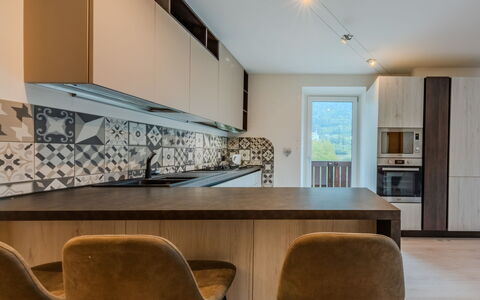 Federica: Interieur Ontwerp, Flooring, Meubilair, Keuken, Countertop, Verdieping, Hout, Plafond, Cabinetry, Houten Vloer