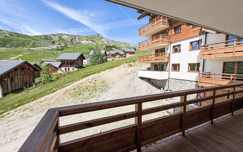 Le Caprice Blanc: Appartement, Balkon, Beits, Timmerhout, Plank, Bergdorp, Hotel