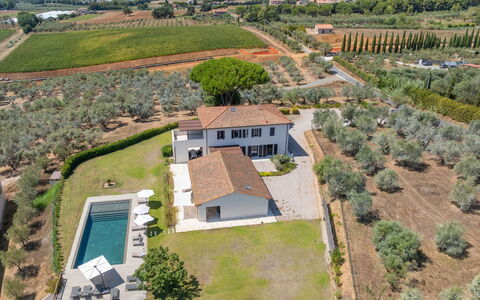 San Giuseppe: Huis, Huis, Woongebied, Architectuur, Dak, Landschap, Plain, Land Lot, Landgoed, Landelijk Gebied
