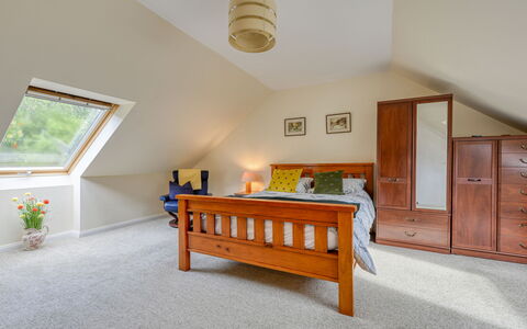 Iola Annex: Interieur Ontwerp, Hout, Meubilair, Flooring, Plafond, Slaapkamer, Verdieping, Bed, Kamer, Verlichting