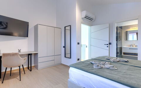 Eroa: Interieur Ontwerp, Meubilair, Flooring, Verdieping, Slaapkamer, Kamer, Bed, Appartement, Huis, Plafond