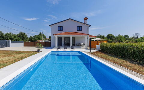 Eroa: Blauw, Zwembad, Huis, Samengesteld Materiaal, Landgoed, Toevlucht, Eco Hotel, Villa, Waterpartij, Thermae
