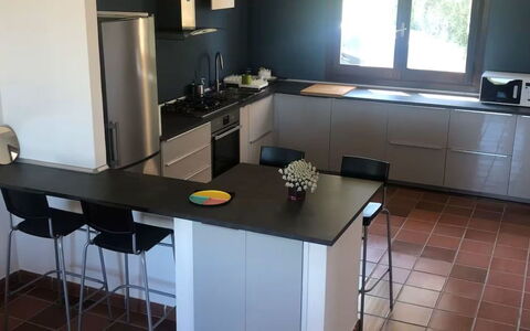 Villa Ulivi: Meubilair, Hout, Flooring, Interieur Ontwerp, Verdieping, Stoel, Tafel, Huis, Buitenmeubels, Plafond