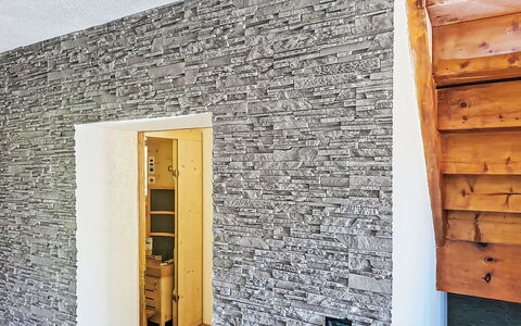 Alpenchalet Gundolf: Meubilair, Interieur Ontwerp, Stoel, Flooring, Tafel, Toevlucht, Verdieping, Plafond, Kamer, Eco Hotel