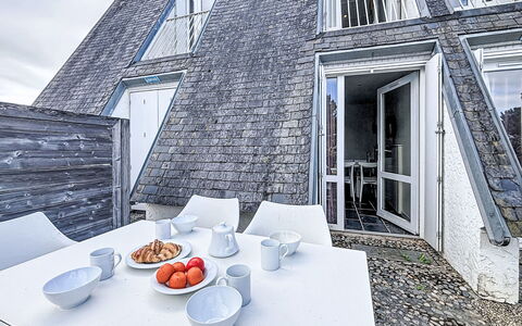Sud Océan: Meubilair, Interieur Ontwerp, Stoel, Flooring, Tafel, Toevlucht, Verdieping, Plafond, Kamer, Eco Hotel