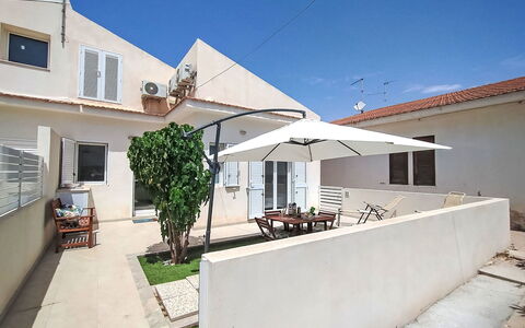 Dina Home