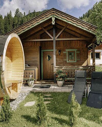Zirbenhütte: Zwembad, Boerderij, Landgoed, Villa, Toevlucht, Hacienda, Eco Hotel, Backyard