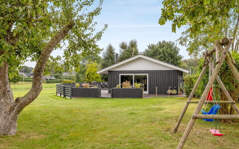 Efrosina - 600M from the Sea: Zwembad, Boerderij, Landgoed, Villa, Toevlucht, Hacienda, Eco Hotel, Backyard