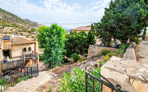 Dencis Villa: Zwembad, Boerderij, Landgoed, Villa, Toevlucht, Hacienda, Eco Hotel, Backyard