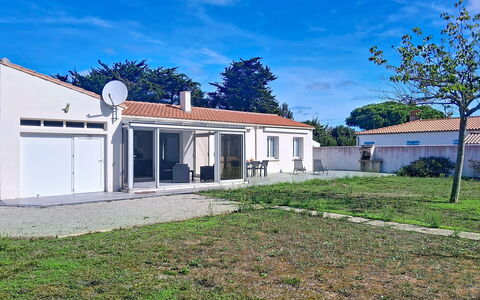 L'Océan: Zwembad, Boerderij, Landgoed, Villa, Toevlucht, Hacienda, Eco Hotel, Backyard