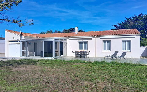 L'Océan: Zwembad, Boerderij, Landgoed, Villa, Toevlucht, Hacienda, Eco Hotel, Backyard