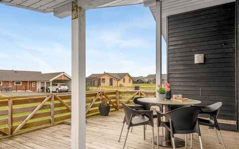 Clarice - 250M to the Fjord: Hout, Verblijf, Huis, Hardwood, Plank, Dek, Siding, Veranda, Beits, Houten Vloer