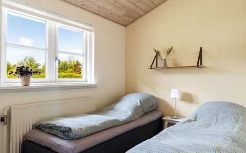 Heilo - from the Sea: Bed, Slaapkamer, Muur, Interieur Ontwerp, Laken, Bedding, Hout, Verdieping, Flooring, Meubilair