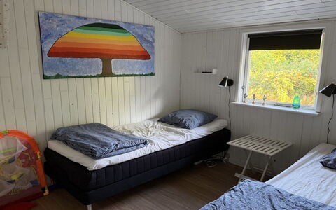 Grith - 740M to the Fjord: Hout, Slaapkamer, Meubilair, Bed, Verdieping, Laken, Bedding, Bed Frame, Linens, Hardwood