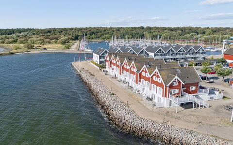 Loan - 10M to the Fjord: Water, Waterweg, Kanaal, Boot, Watercraft, Kust En Oceanic Landvormen, Zee, Dok, Kust, Jachthaven