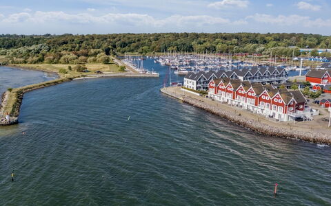 Loan - 10M to the Fjord: Water, Waterweg, Kanaal, Boot, Watercraft, Kust En Oceanic Landvormen, Zee, Dok, Kust, Jachthaven