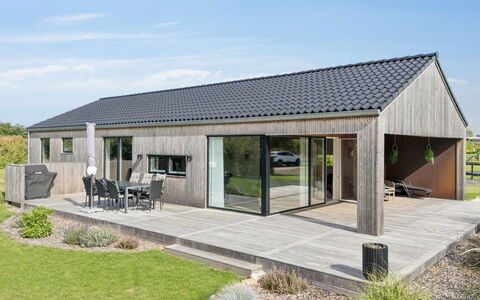 Ragmar - 525M from the Sea: Verdieping, Plafond, Zwembad, Toevlucht, Ontwerp, Stoel, Daylighting, Hotel, Villa, Penthouse