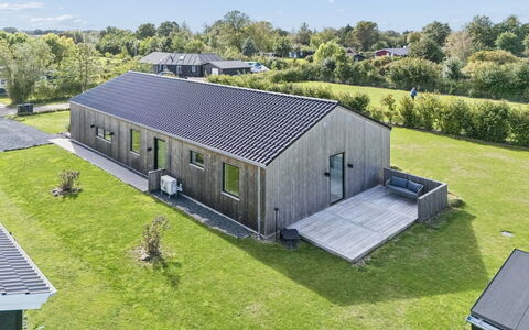 Ragmar - 525M from the Sea: Verdieping, Plafond, Zwembad, Toevlucht, Ontwerp, Stoel, Daylighting, Hotel, Villa, Penthouse