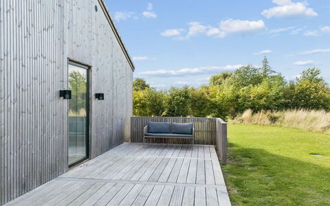 Ragmar - 525M from the Sea: Verdieping, Plafond, Zwembad, Toevlucht, Ontwerp, Stoel, Daylighting, Hotel, Villa, Penthouse