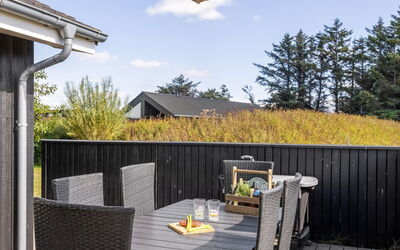 Fokke - 900M from the Sea