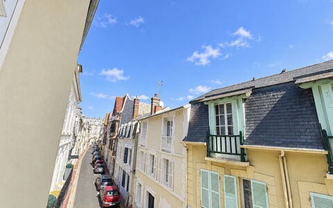 Le Petit Trouville: Dak, Huis, Woongebied, Huis, Landgoed, Verblijf, Ontwerp
