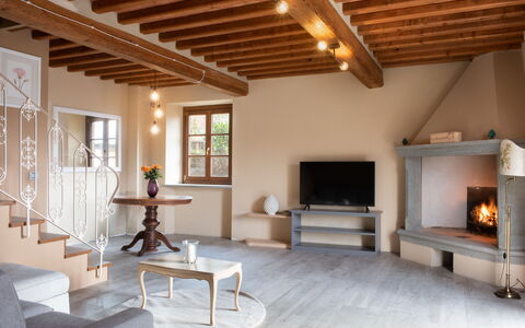 Villa Casabada: Meubilair, Interieur Ontwerp, Flooring, Muur, Verdieping, Hout, Huis, Kamer, Woonkamer, Verlichting