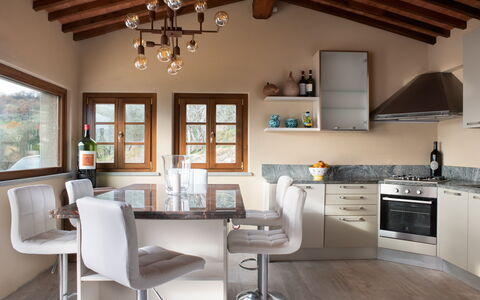 Villa Casabada: Meubilair, Interieur Ontwerp, Keuken, Countertop, Flooring, Lichte Inrichting, Hout, Cabinetry, Plafond, Huis