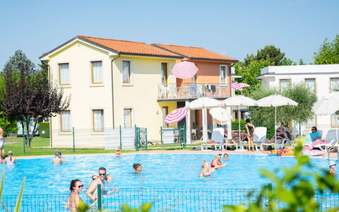 Peschiera del Garda 689: Zwembad, Recreatie, Vrije Tijd, Toevlucht, Vakantie, Pret, Thermae, Werf