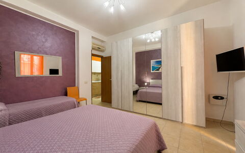 Appartamento Il Vulcano: Interieur Ontwerp, Meubilair, Flooring, Verdieping, Slaapkamer, Bed, Hout, Plafond, Kamer, Textiel