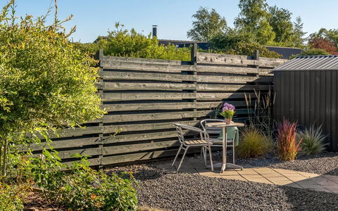 Fabian - 300M from the Sea: Hout, Meubilair, Appartement, Kamer, Plafond, Beits, Stoel, Hardwood, Vernis, Timmerhout