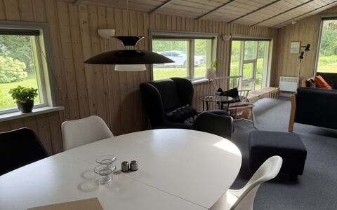 Fritzy - 1.5Km from the Sea: Hout, Meubilair, Appartement, Kamer, Plafond, Beits, Stoel, Hardwood, Vernis, Timmerhout