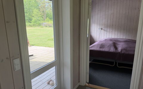 Fritzy - 1.5Km from the Sea: Hout, Meubilair, Appartement, Kamer, Plafond, Beits, Stoel, Hardwood, Vernis, Timmerhout