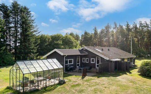 Fritzy - 1.5Km from the Sea: Dak, Huis, Land Lot, Landelijk Gebied, Verblijf, Huis, Tuin, Garden Gebouwen, Landgoed