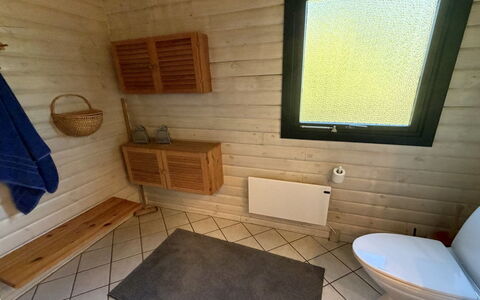 Majvor - from the Sea: Hout, Meubilair, Appartement, Kamer, Plafond, Beits, Stoel, Hardwood, Vernis, Timmerhout