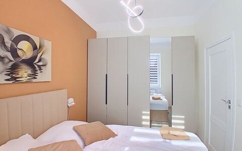 Buky Escape: Meubilair, Interieur Ontwerp, Muur, Bed, Slaapkamer, Hout, Verdieping, Flooring, Plafond, Kamer