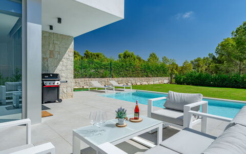Lucia: Meubilair, Interieur Ontwerp, Flooring, Verdieping, Plafond, Kamer, Stoel, Tafel, Appartement, Keuken En Eettafel