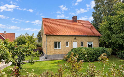 Eketångalyckan: Meubilair, Interieur Ontwerp, Flooring, Verdieping, Plafond, Kamer, Stoel, Tafel, Appartement, Keuken En Eettafel