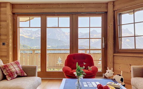 Mont Azur: Interieur Ontwerp, Meubilair, Hout, Flooring, Verdieping, Kamer, Bankstel, Woonkamer, Plafond, Stoel