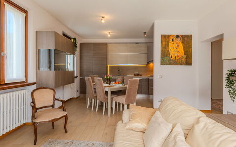 Al Roccolo: Meubilair, Interieur Ontwerp, Flooring, Verdieping, Hout, Plafond, Kamer, Bankstel, Verlichting, Woonkamer