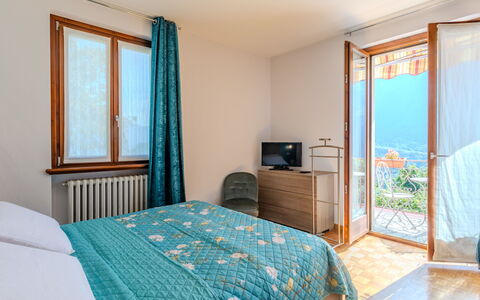 Al Roccolo: Interieur Ontwerp, Bed, Slaapkamer, Muur, Meubilair, Flooring, Verdieping, Laken, Kamer, Hout