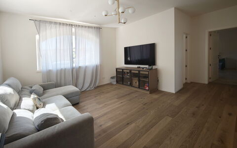 Tenuta Marino - Villa Privata Vista Vigneti con Pi: Meubilair, Houten Vloer, Interieur Ontwerp, Flooring, Verdieping, Muur, Laminaatvloer, Hout, Woonkamer, Bankstel