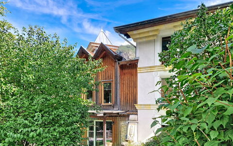Sandra: Huis, Verblijf, Tuin, Landgoed, Landscaping, Werf, Siding, Backyard, Balkon, Eco Hotel