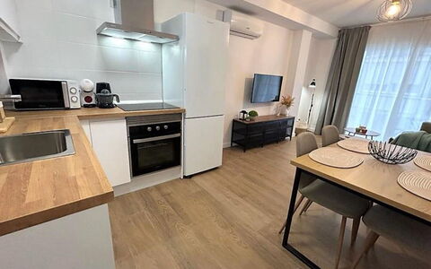 Caribe: Flooring, Meubilair, Countertop, Keuken, Interieur Ontwerp, Verdieping, Hout, Toestel Van De Keuken, Major Appliance, Cabinetry