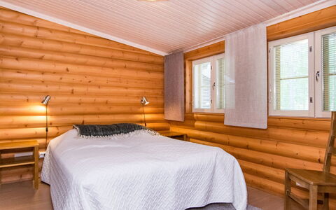 Mäkrä 3: Hout, Plafond, Verdieping, Flooring, Interieur Ontwerp, Beits, Hardwood, Kamer, Slaapkamer, Bed