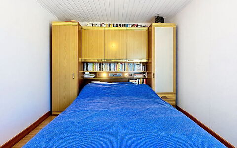 Les Hauts de la Noëveillard: Meubilair, Hout, Flooring, Verdieping, Slaapkamer, Interieur Ontwerp, Bed, Kamer, Laken, Bedding