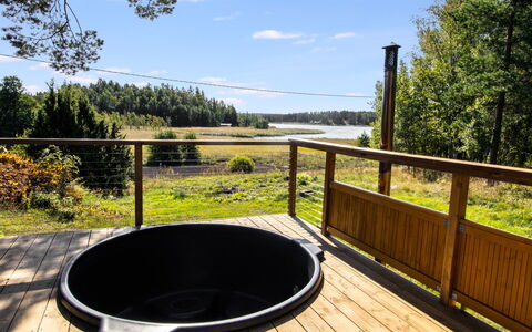 Salo 640: Water, Samengesteld Materiaal, Zwembad, Dek, Hardwood, Beits, Jacuzzi, Buitenmeubels, Ontwerp