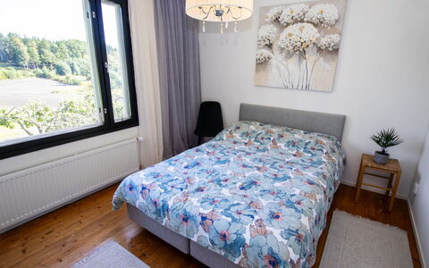 Salo 640: Bed, Slaapkamer, Bedding, Laken, Interieur Ontwerp, Meubilair, Linens, Hout, Textiel, Verdieping